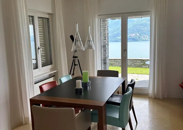 Casa Panorama * Brissago